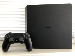 Playstation 4 Slim