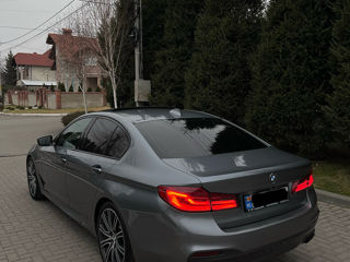 BMW 5 Series foto 4