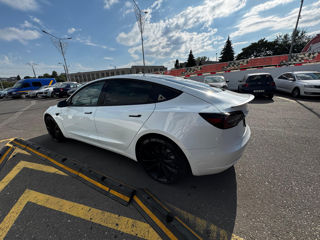 Tesla Model 3 foto 5