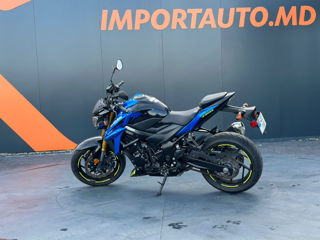 Suzuki GSX-S foto 11