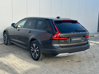 Volvo V90 Cross Country foto 3