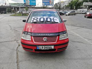 Volkswagen Sharan foto 1