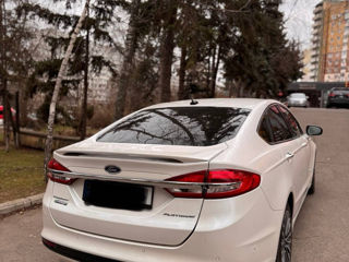 Ford Fusion foto 3