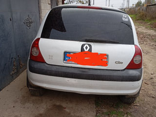 Renault Clio foto 3