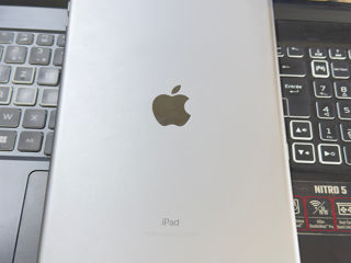 IPad 5th 32GB Space Grey