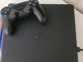 PlayStation 4 Slim