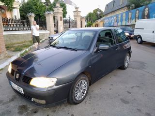 Nissan Sunny foto 6