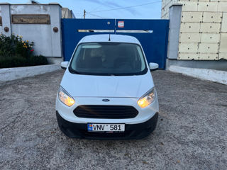 Ford Tourneo Courier foto 4