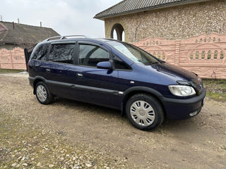 Opel Zafira foto 3