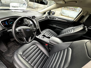 Ford Fusion foto 10