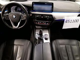 BMW 5 Series foto 3