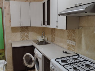 Apartament cu 3 camere, 70 m², Tineret, Ungheni foto 4