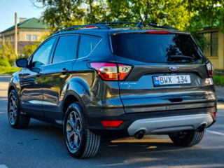 Ford Escape foto 6