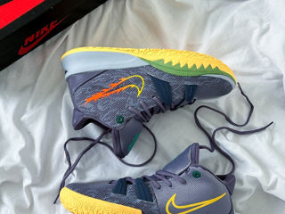 Nike Kyrie 7 Gs Daybreak foto 1