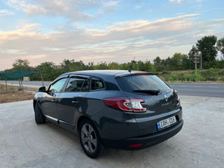 Renault Megane foto 2