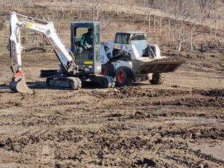 Excavator cu Bobcat foto 5