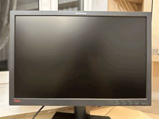 Lenovo ThinkVision L2440PWC 24" foto 2