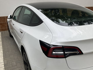 Tesla Model 3 foto 4