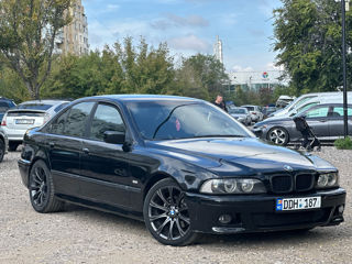 BMW 5 Series foto 4