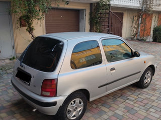 Nissan Micra foto 1