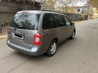 Mazda MPV foto 2