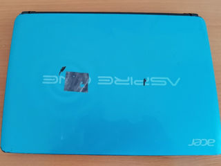 Laptop Acer Aspire one D270 cu ecran defect.