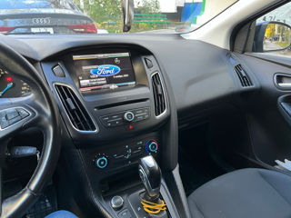 Ford Focus foto 8