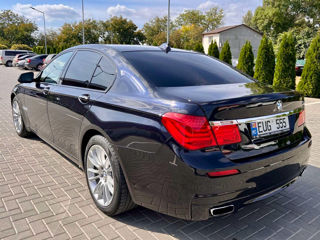 BMW 7 Series foto 1