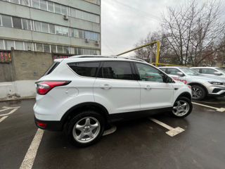 Ford Kuga foto 9