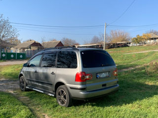 Volkswagen Sharan foto 3