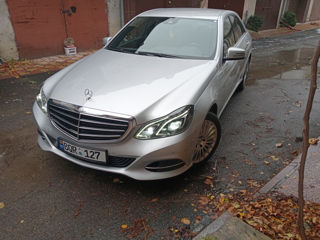 Mercedes E-Class foto 4