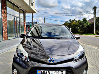 Toyota Yaris foto 1