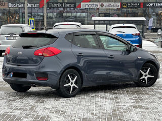 KIA Ceed foto 4