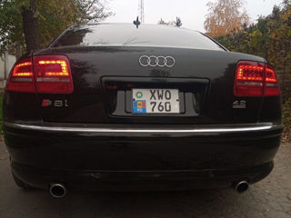 Audi A8 foto 4