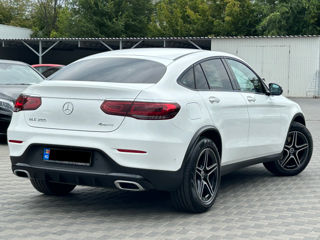 Mercedes GLC foto 4