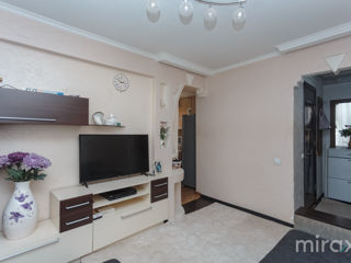 Apartament cu 3 camere, 46 m², Centru, Chișinău foto 2