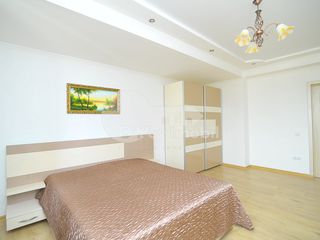 Apartament cu 2 camere, reparat, Bernardazzi, 540 € ! foto 2