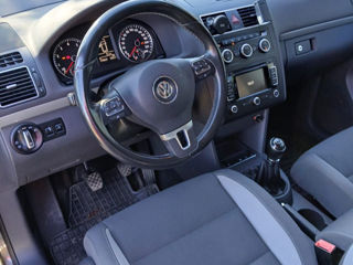 Volkswagen Touran foto 6