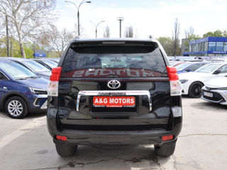 Toyota Land Cruiser Prado foto 4
