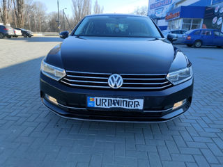 Volkswagen Passat foto 3