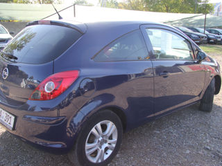 Opel Corsa foto 4