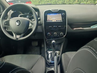 Renault Clio foto 12