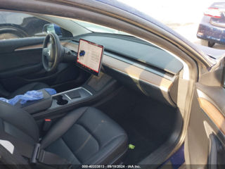 Tesla Model 3 foto 5