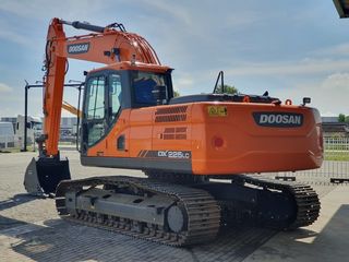 Excavator Doosan DX225LC Track / Экскаватор Doosan DX225LC Track foto 2