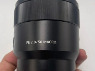Sony FE 50mm f/2.8 1:1 Macro Lens
