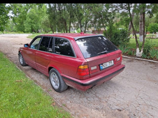 BMW 5 Series Touring foto 7