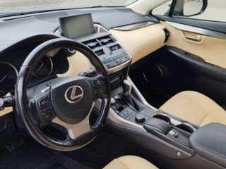 Lexus NX Series foto 8