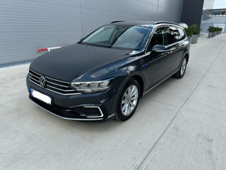 Volkswagen Passat foto 1