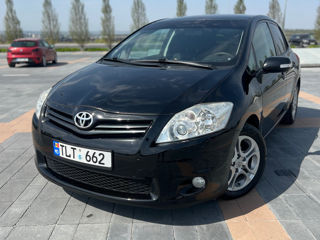 Toyota Auris foto 2