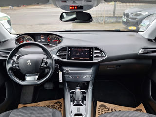 Peugeot 308 foto 9